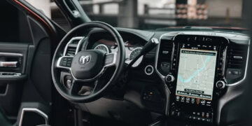 FC777TT: The Smart Way to Track and Check Any Vehicle