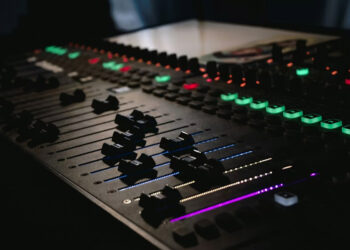 Audrabl220: Build Your Brand and Boost Your Audio Experience