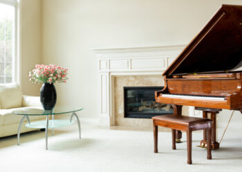 Moving Pianos in Jacksonville: A Delicate Task