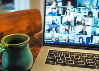 WhosValora: The Curious Online Persona Everyone Wants to Know