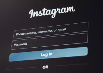 The Rise of ameliadennis16: How One Username Took Over the Internet