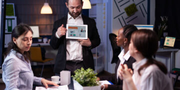 The Role of an Internet Marketing Company in Building Long-Term Brand Authority