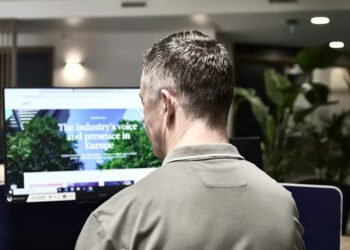 Investiit.com Tips: Simple Ways to Invest Smarter and Grow Your Money