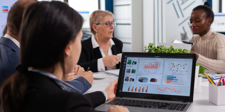 How Conversational Analytics Turns Conversations into Data Insights