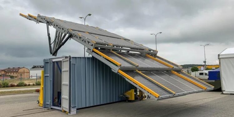 How to Set Up a Photovoltaic Container for Energy Needs