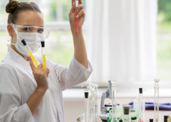 Exploring the Rise of Research Peptides in the UK