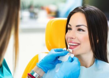 5 Ways Family Dentists Customize Cosmetic Plans For Sensitive Teeth