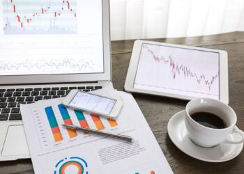 What is a Stock Portfolio Tracker and How Does It Work?